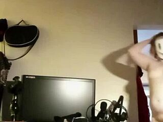 Cleaning and changing promo for upcoming free fetish videos.