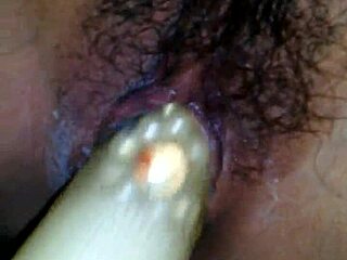 Amateur Video of Chi Dau Dam Dang Performance