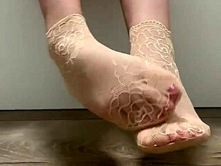 Very Hot Show of Sexy Legs in Pantyhose