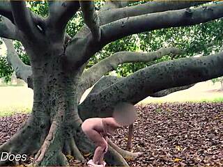 Hej, lahko verjameš, da moja žena pleza po drevesih brez hlačk na javnem?