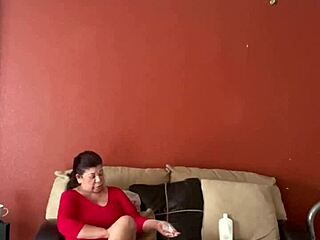 hey, getting a pussy massage feels amazing 😍