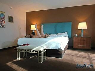 Эй, глянь, как горячая жена Джесс Райан отрывается с BBC Джеем Ассасином в межрасовом тройничке, часть два! 😍