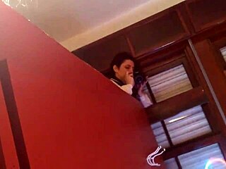 Bastidores with Pernocas and Luccy Joplin in hot reality scene