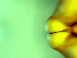 ebony amateur receives a surprising spray