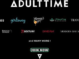 Mimo rodinu - Kráska Jaye Summers má mokrou kundu s nevlastním tátou kámošky