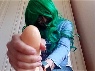 Watch This Milf Girlfriend Teach Intense Masturbation Techniques Slowly.