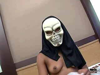 Making a gift for david mistral with black teen brunette