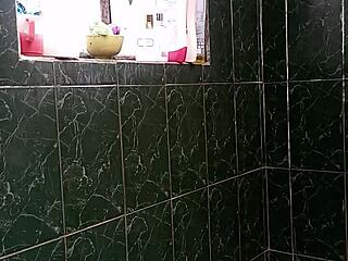 Duchita's big ass in group sex! Intense fucking!