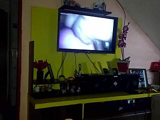 Punheteiros, where monster cocks meet small 18+ tits in wild sex?