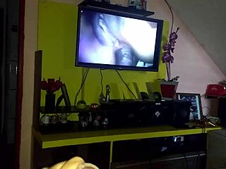 Punheteiros, where monster cocks meet small 18+ tits in wild sex?