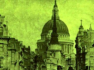 Mitt hemmelige liv med vintage bestemødre utspiller seg i antikke omgivelser