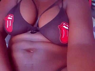 masturbation sans limite with big tits ebony mature in lingerie