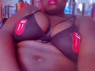 masturbation sans limite with big tits ebony mature in lingerie