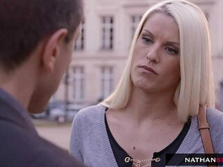 Грудастая босс Бланш Брэдберри берет большой член игрушки глубоко в жопу в 4K тизер клипе