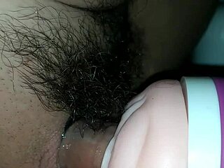 สาว 18+ เสียวตัวคนเดียวด้วยหีปลอมในระยะใกล้ละเอียด