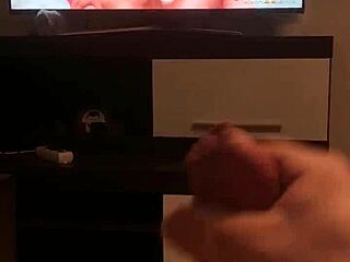 Handjob session with Victoria June feels amazing