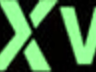 彼女の太いマンコにクムが滴るクローズアップ