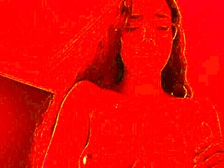 estrenando mi nuevo juguete con placer intenso