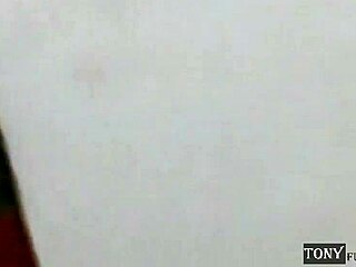 Ay, it hurts in my ass, but I keep riding, destroy my tight hole to avenge my cheating boyfriend!