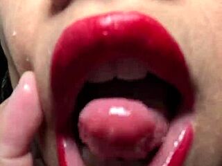 Pisca o cuzinho agora e enche minha boca com teu leitinho quente