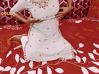 Apni Chachi Ki Beti Ki Chudai in Hindi Part 1 Night Video