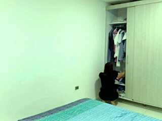 I Convince My Stepsister To Fuck And Not Embarrass Her With Friends