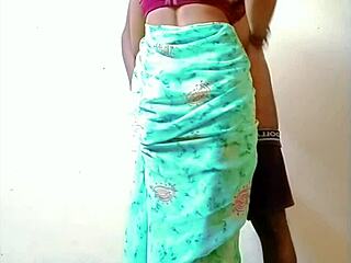 Urvy Bhabhi Alone at Home Calls Watchmen