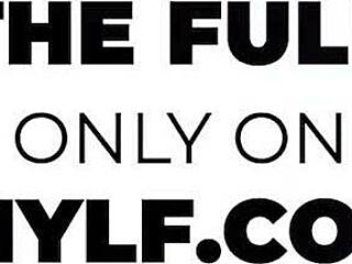 Τυχερός Νέος 18+ Τύπος, Γαμάς την Μεγαλότιτση Λατίνα Θεια;