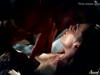 Adorable teen 18+ siente follar intenso en misionero