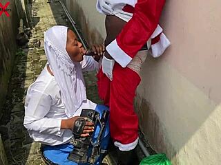 Christmas Fuck with Santa and Hijab Babe!