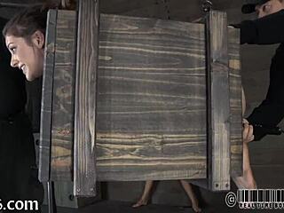 Brutální bičování holky v šokujícím projevu síly