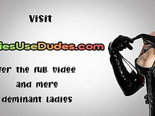 Amo ver babes da polícia femdom enfiando strapon no cu do cara em ação grupal selvagem