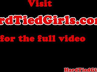 Kaznovana BDSM sužnja v grobi garaži