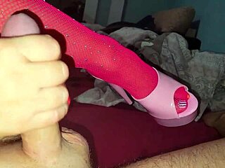 Stepmom Boldly Shows How to Pound Her Face and Pussy