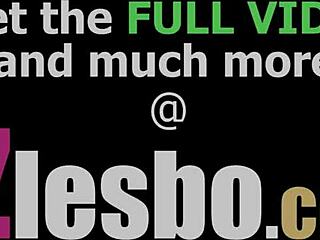 Sarışın masum rahibe, yaşlı lezbiyen abladan af diliyor