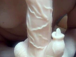 Wow, this Asian babe gets wild with a huge vibrator! 😍