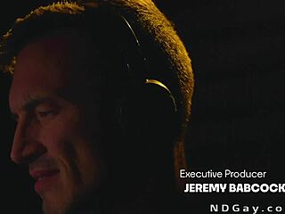 Podcaster Meets And Anal Fucks Fan