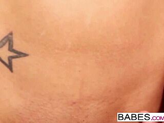 babes com featuring floor play with katie oliver