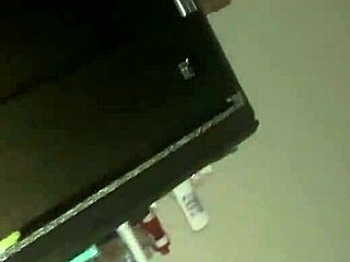 tango spruce rides big black cock bareback 😍