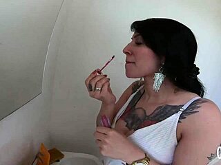 i felt the monster cock in my first recording