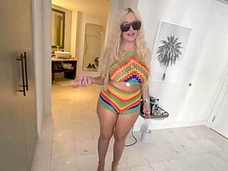 Big Tit Kelley Cabbana Seduces Pool Boy