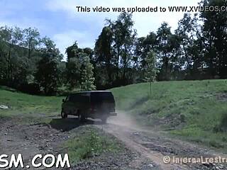 T'as déjà vu du sadomasochisme hardcore avec des pipes salopes et du doggy rough dans un concours ?