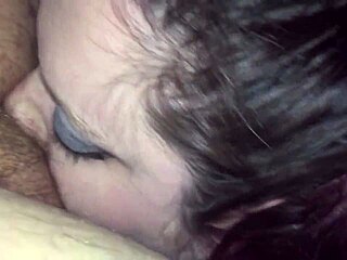 Check out this bbw giving an amazing handjob.