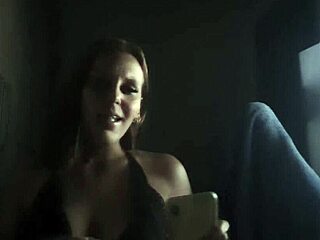 young amateur gives facial to lover during phone call