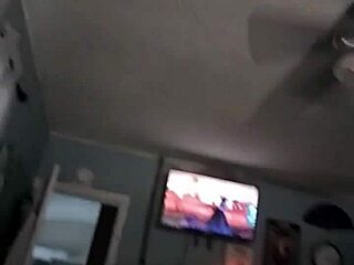 Reverse cowgirl with a stunning big booty babe