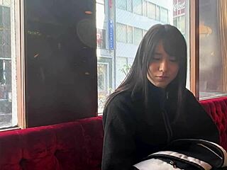 爆炸日本少女骑乘猛干！