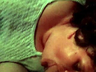 Yo, watching step mom touch herself got me helping in the toilet! 😜