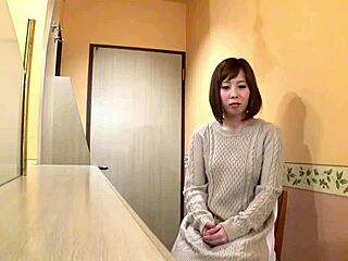 Чувак, я такой стеснительный, но минет от Мики Сузуки свёл меня с ума