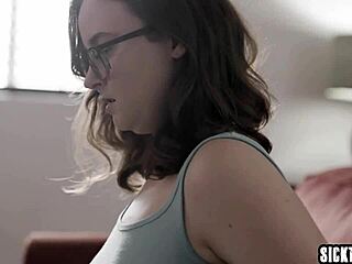 BBW brunette double penetration therapy in foursome 😜