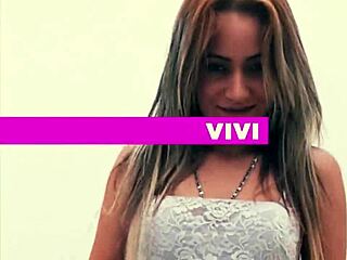 Cara, o Cachorro da Minha Mulher Fugiu e Agora Vivi Capetinha e Nicole Brazil Estão Se Beijando Quente no Clube!